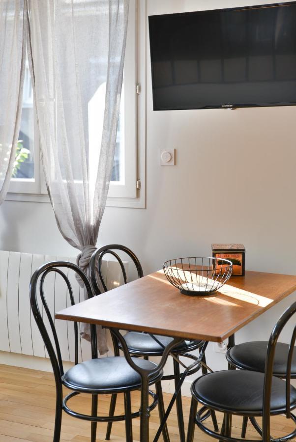 טור Guest House " Gite L'Atelier Du 6"- Calme - Jardin מראה חיצוני תמונה